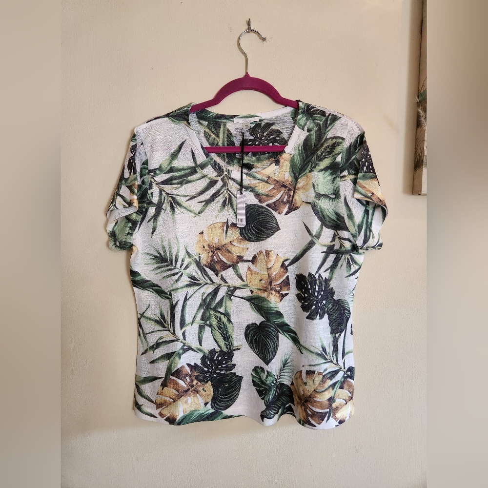 Milano tropical leaf top large nwt